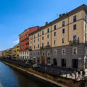 al-mercato-sui-navigli.it-lombardy.com/